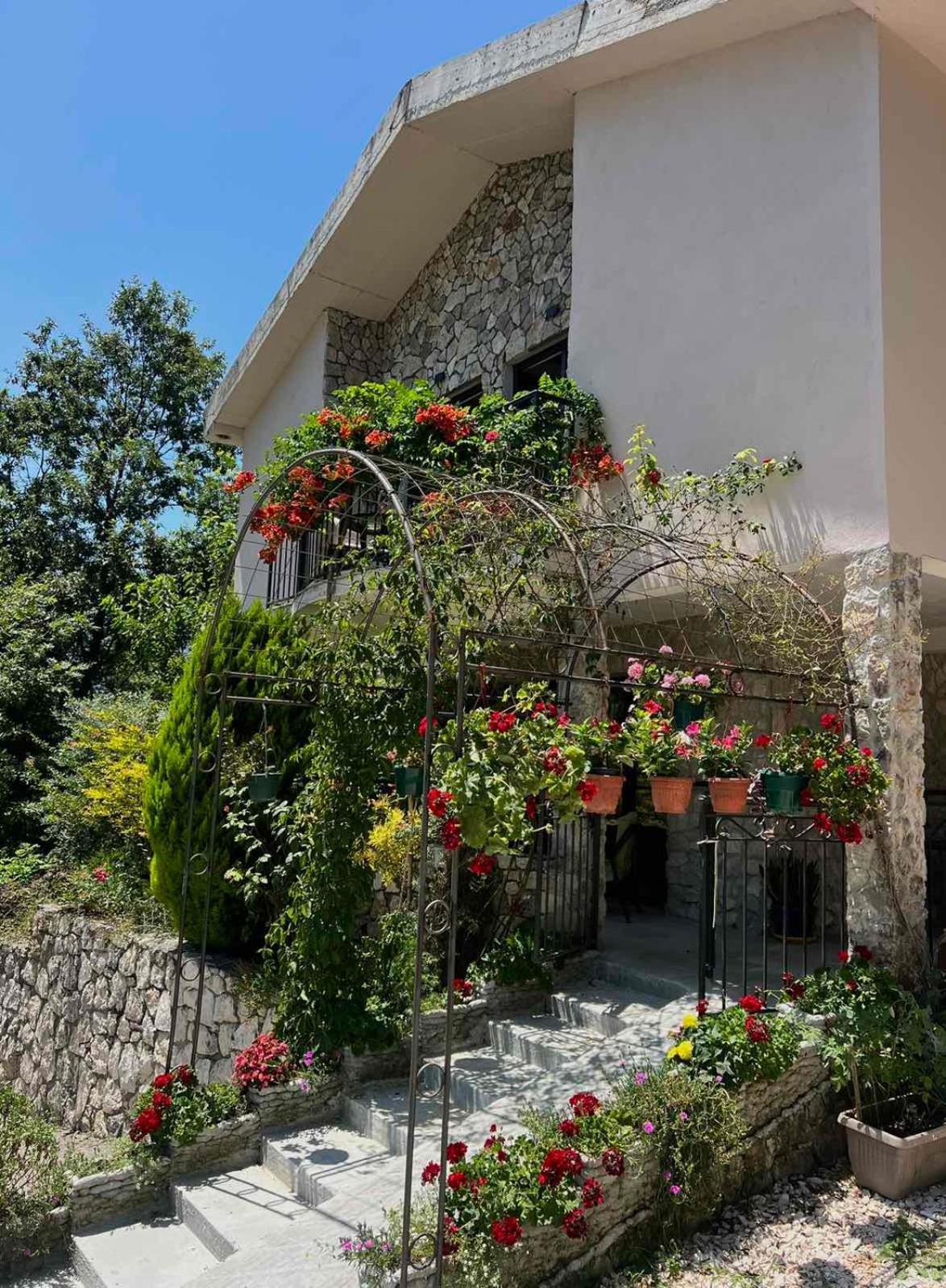 Dado Virpazar Exterior foto